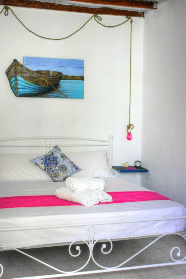 The Hot Pink Bike House Villa Parikia  Buitenkant foto